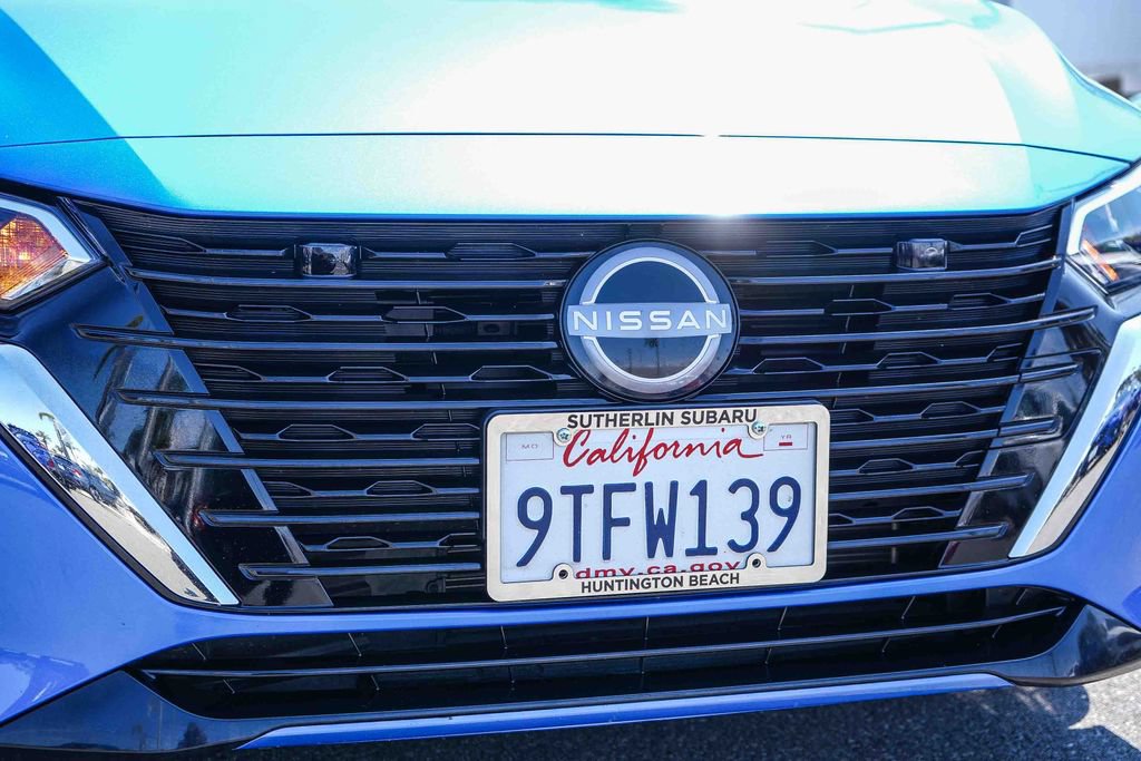 Used 2025 Nissan Sentra SV FWD image 6