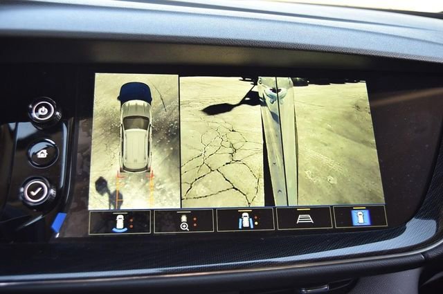 Used 2022 Buick Envision Essence w/ Technology Package I image 15