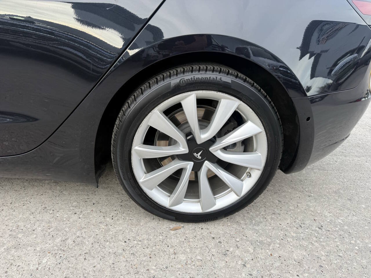 Used 2018 Tesla Model 3 Long Range RWD image 36