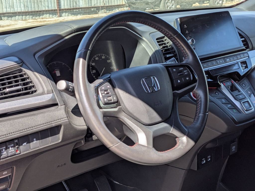 Used 2025 Honda Odyssey Sport-L image 15