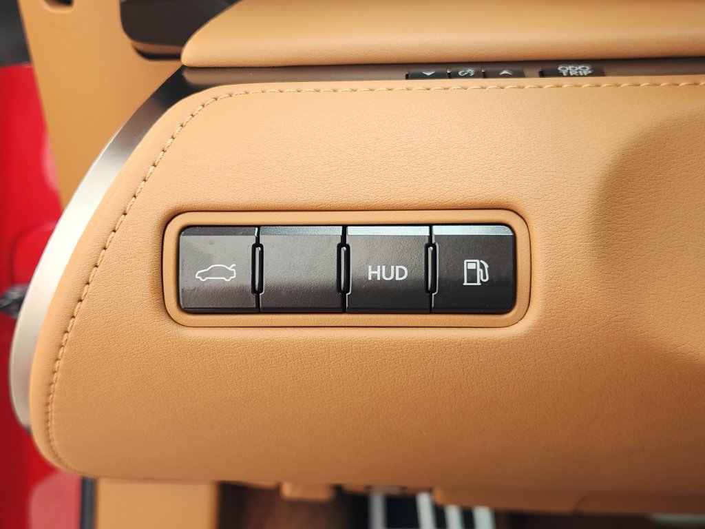 Used 2018 Lexus LC 500 Coupe w/ Touring Package RWD image 22