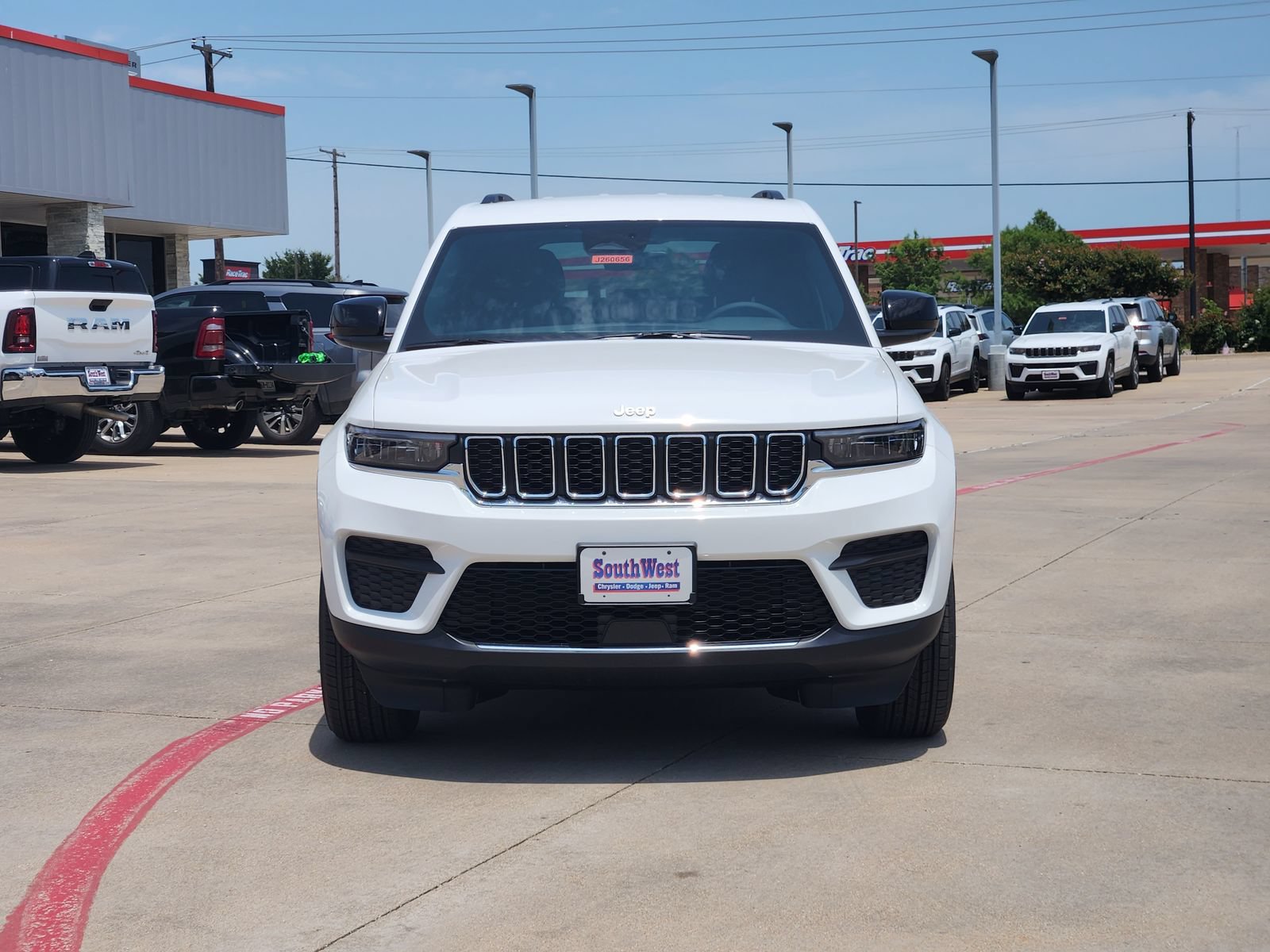 New 2026 Jeep Grand Cherokee Laredo RWD image 6