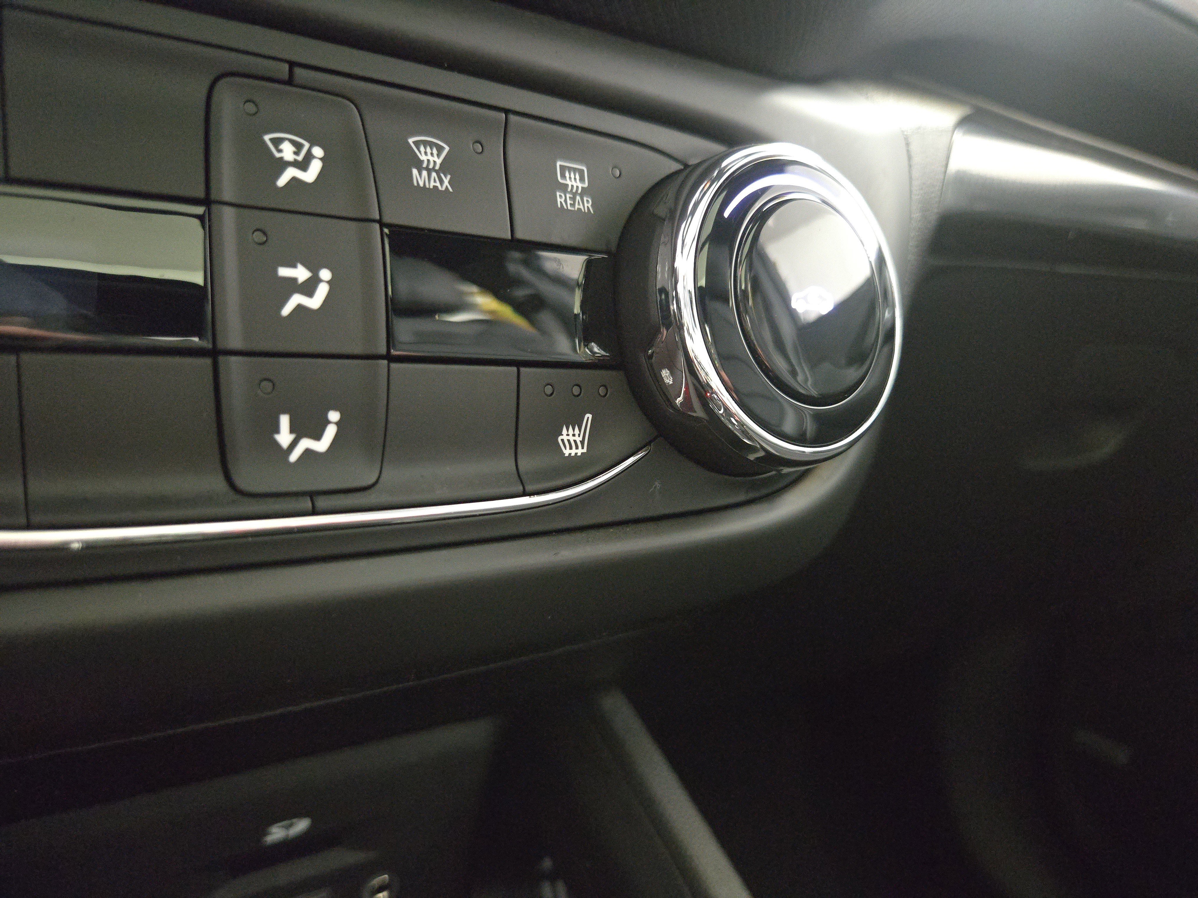 Certified 2023 Chevrolet TrailBlazer RS w/ Sun and Liftgate Package image 27