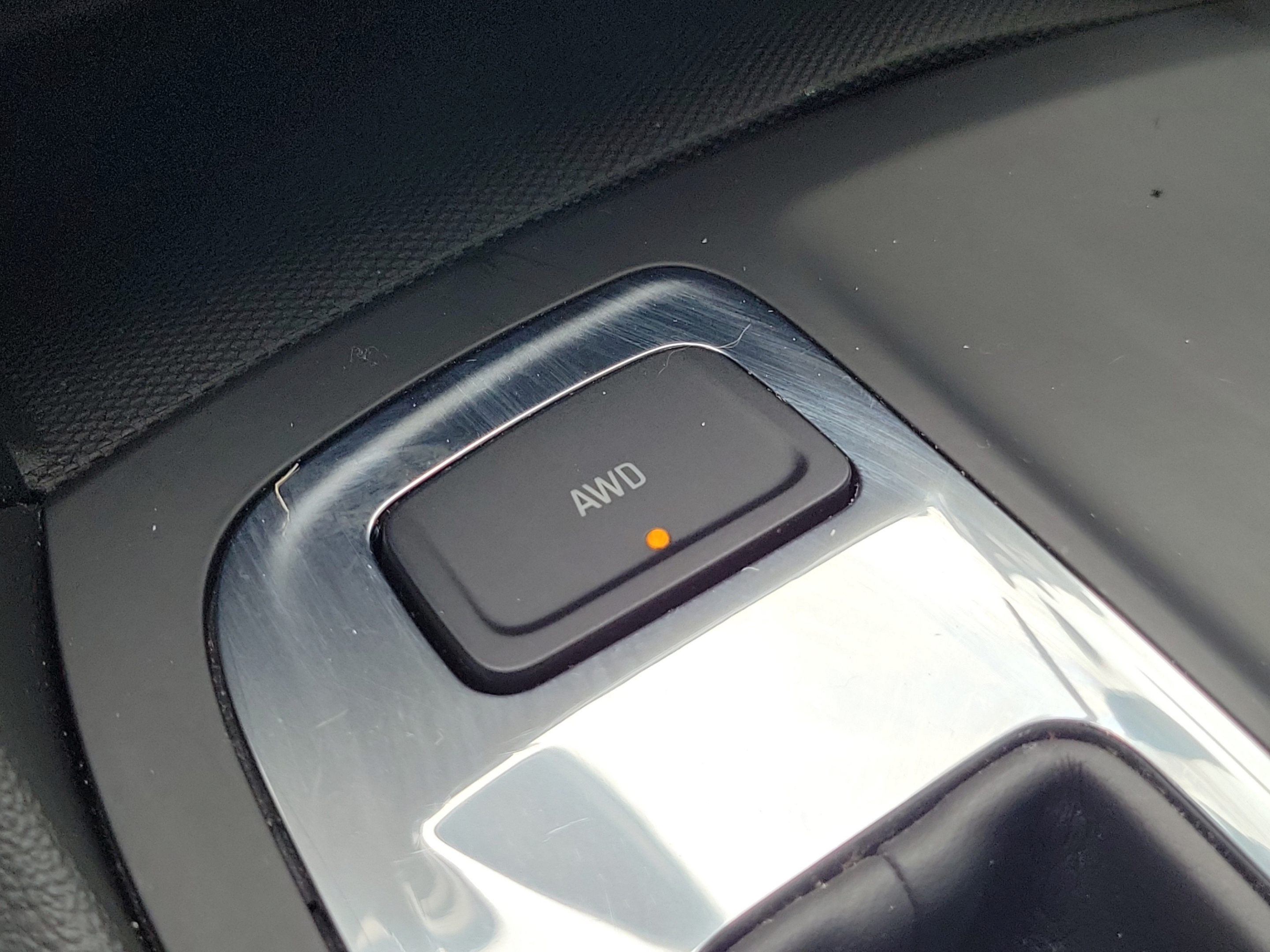 Used 2023 Chevrolet Equinox LS AWD/4WD image 28