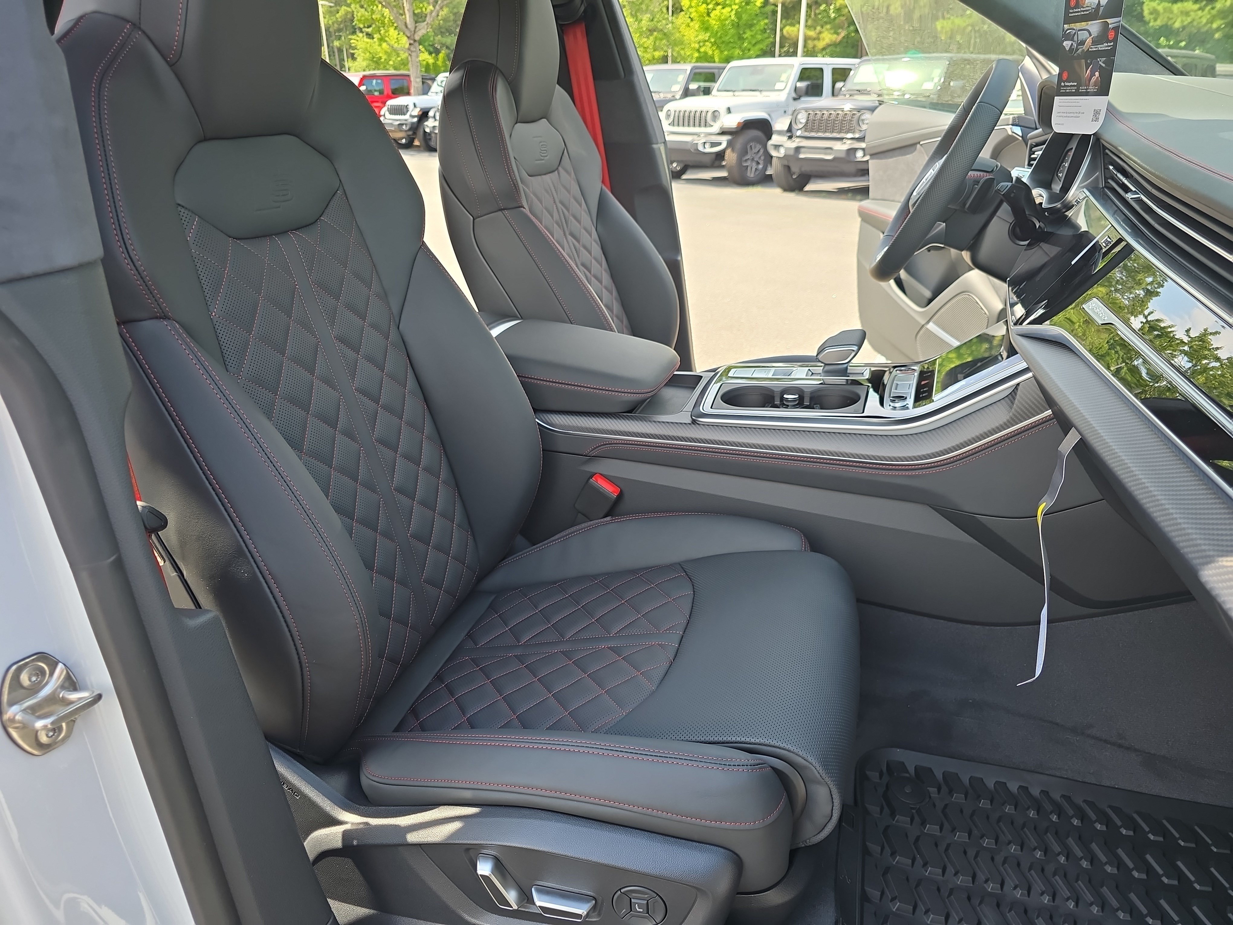 New 2026 Audi SQ8 Prestige AWD/4WD image 10
