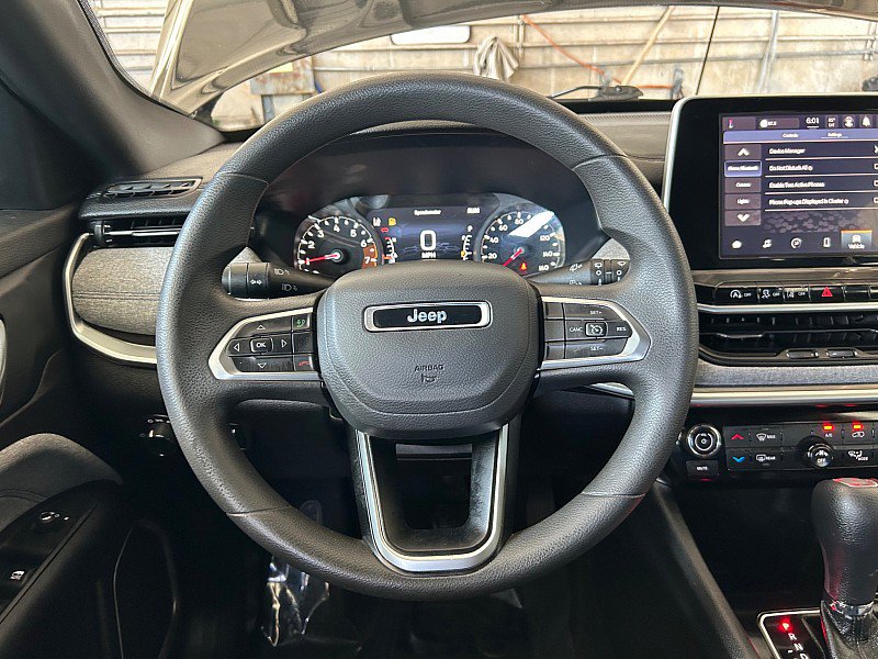 Used 2025 Jeep Compass Sport AWD/4WD image 22