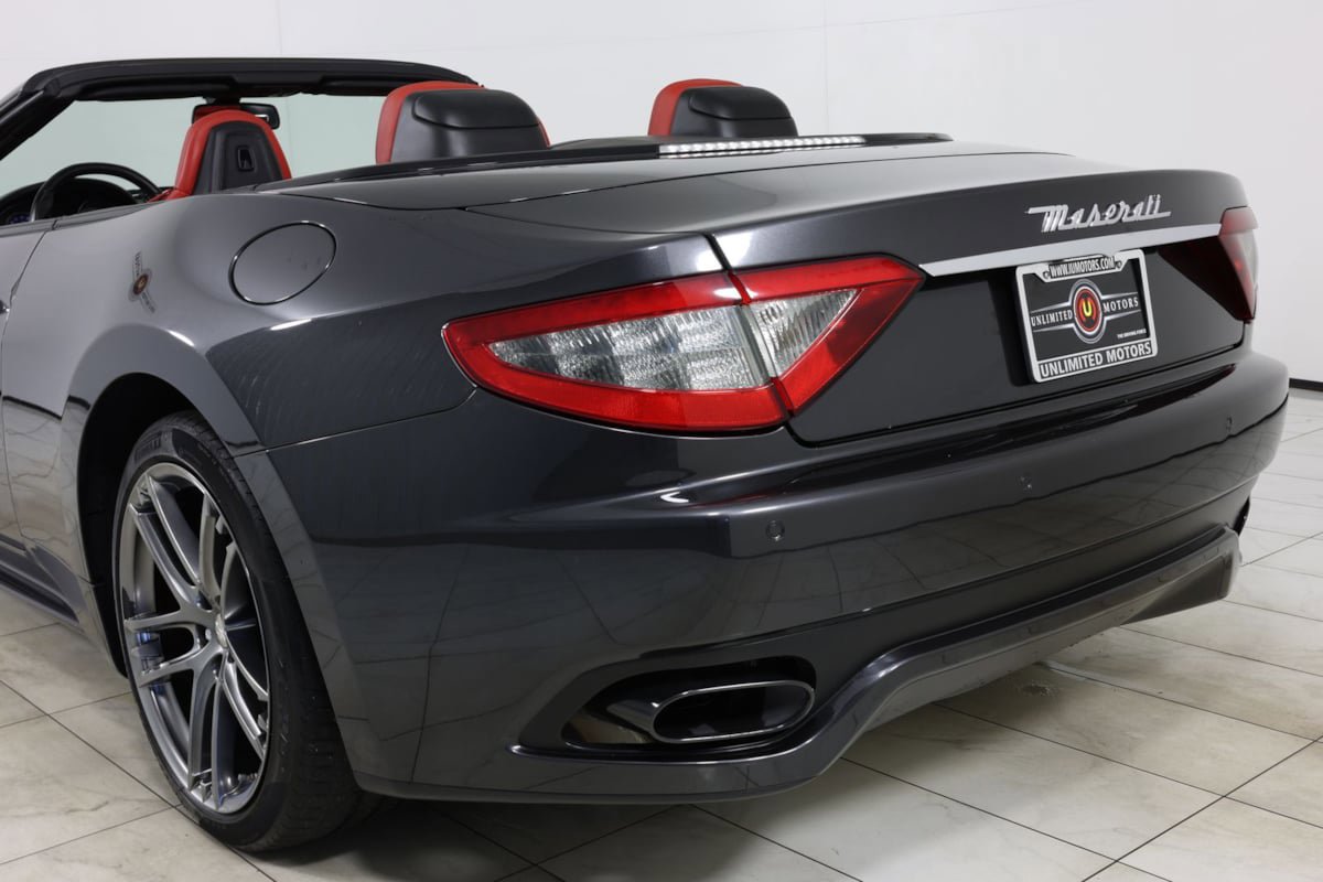 Used 2017 Maserati GranTurismo Convertible RWD image 43
