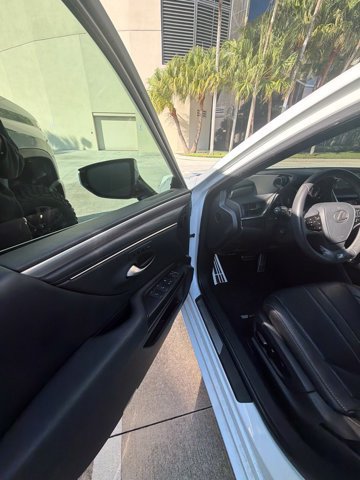 Used 2021 Lexus ES 350 F Sport w/ Accessory Package FWD image 4