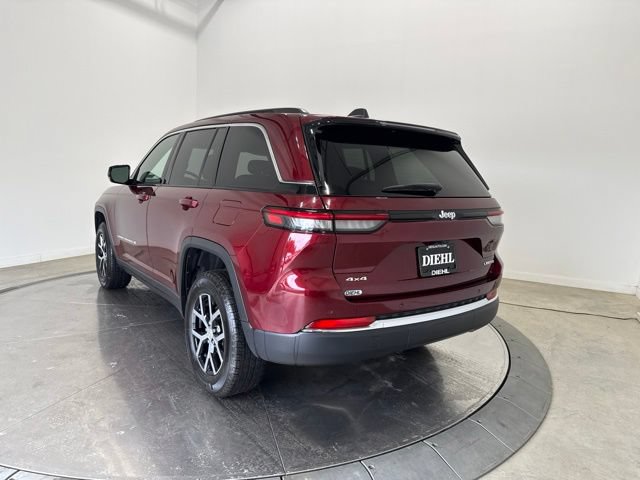 Used 2025 Jeep Grand Cherokee Limited AWD/4WD image 5