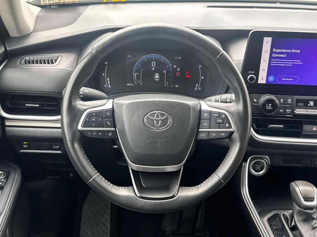 Used 2024 Toyota Grand Highlander AWD image 14
