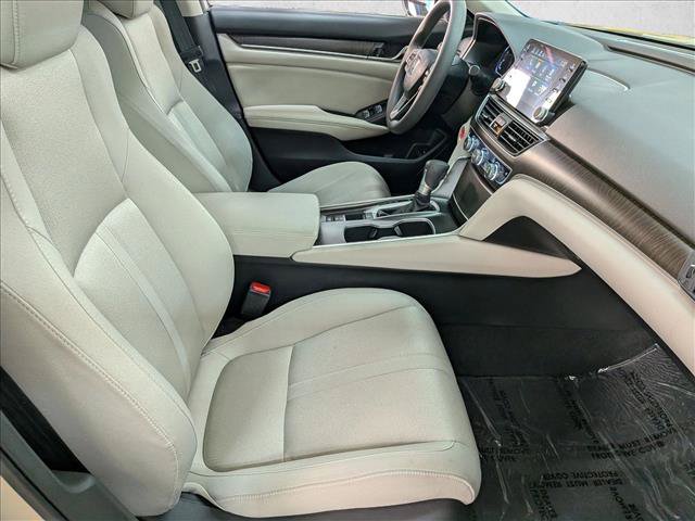 Used 2018 Honda Accord EX image 28