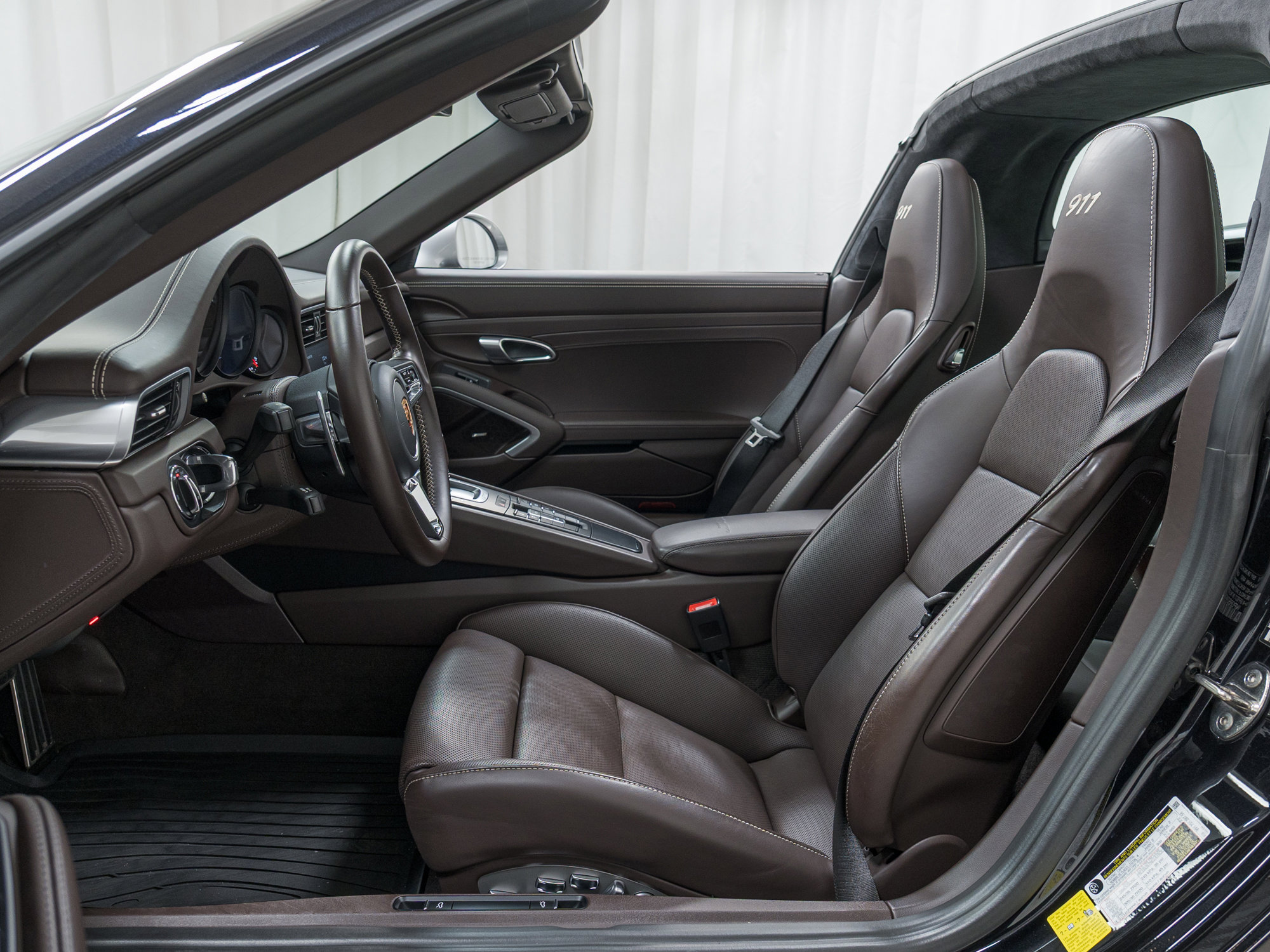 Certified 2019 Porsche 911 Targa 4 GTS image 17