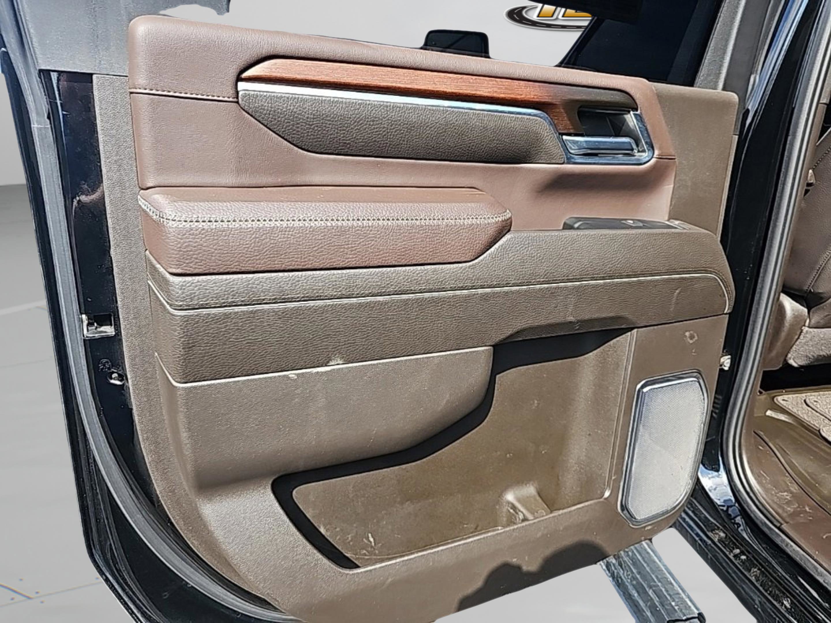 Used 2024 GMC Sierra 3500 Denali w/ Denali Reserve Package image 26