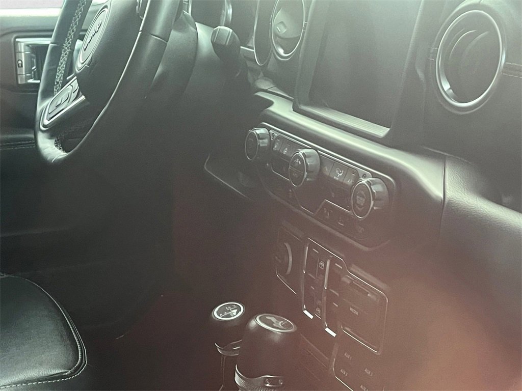 Used 2021 Jeep Wrangler Unlimited Sahara w/ Cold Weather Group image 5