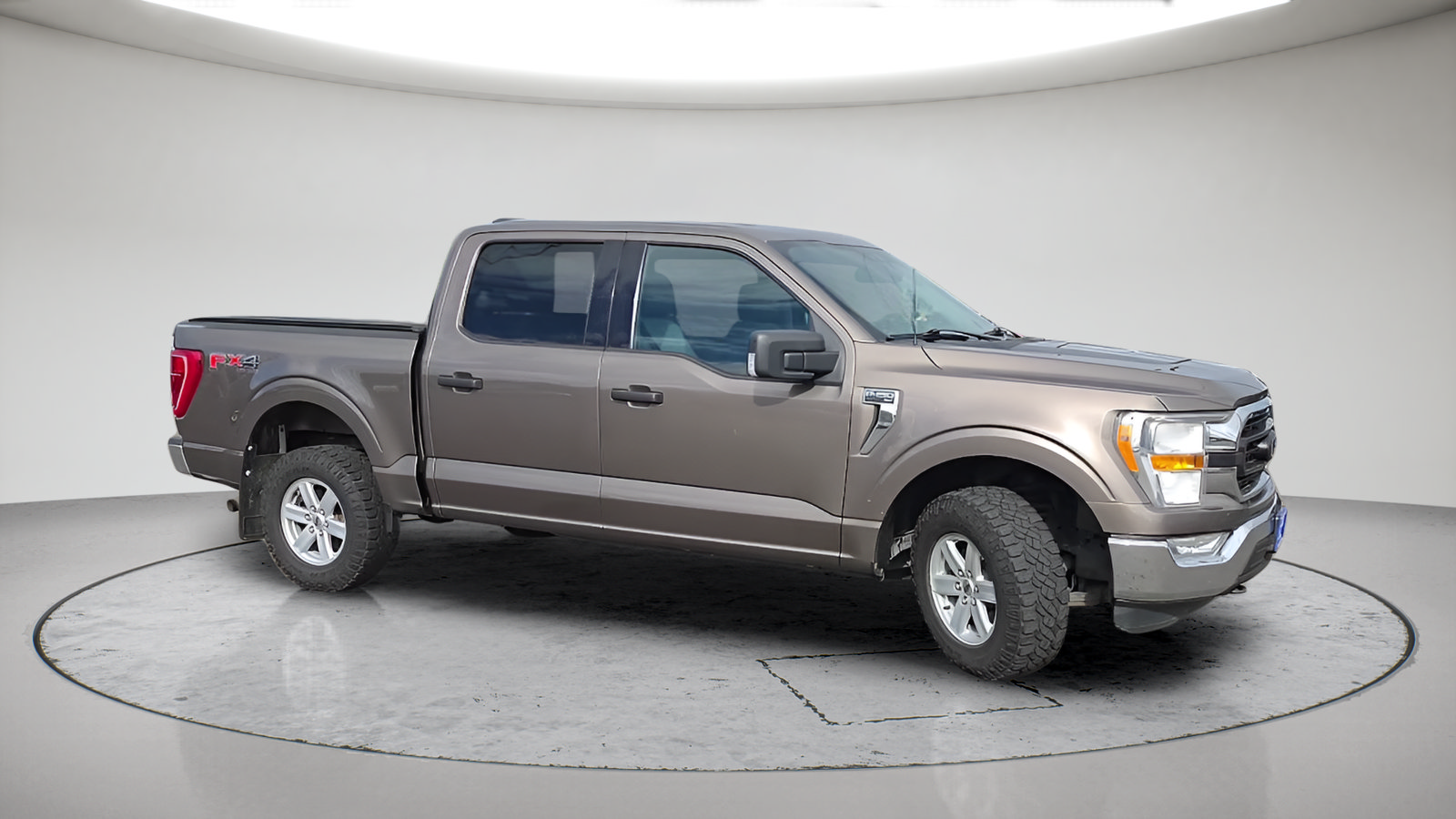 Used 2021 Ford F150 XLT w/ Equipment Group 301A Mid AWD/4WD image 4