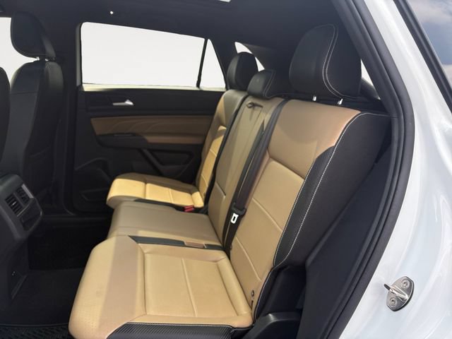 Used 2021 Volkswagen Atlas Cross Sport SE w/ Panoramic Sunroof Package AWD/4WD image 13