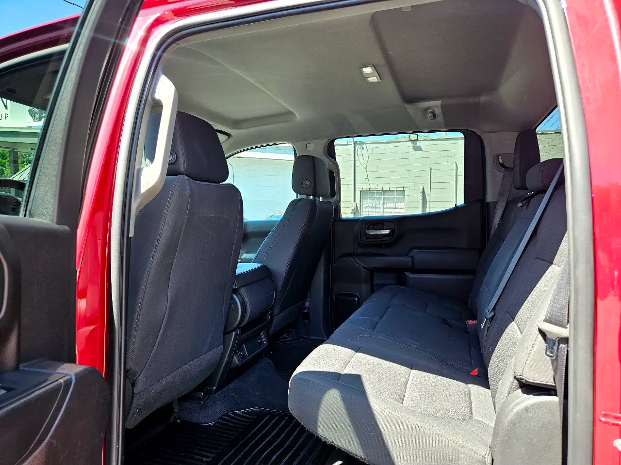 Used 2020 Chevrolet Silverado 1500 Custom w/ Custom Value Package image 21