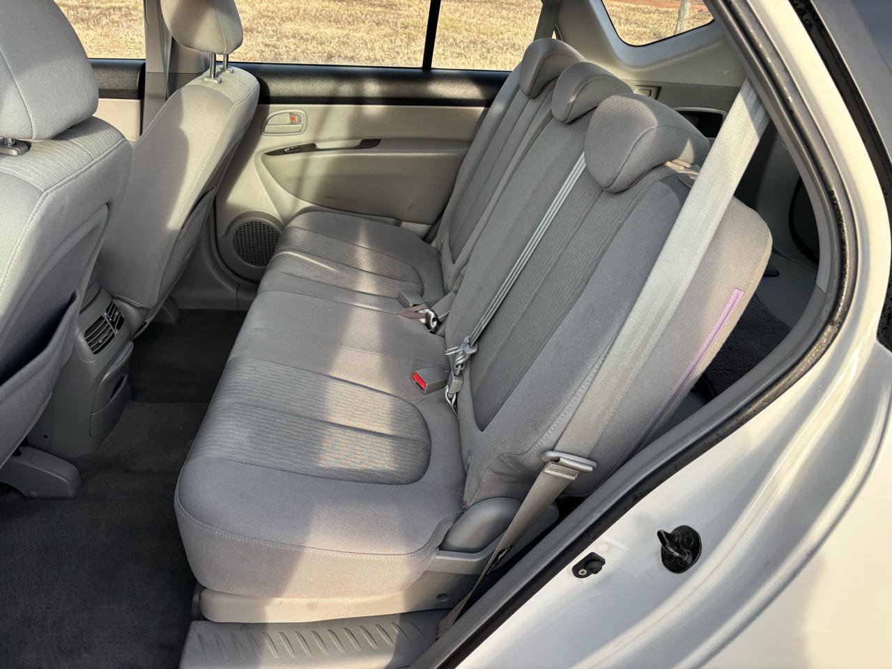 Used 2007 Kia Rondo LX FWD image 11