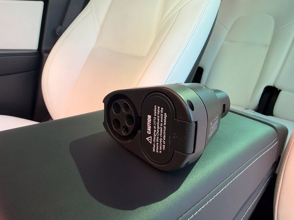 Used 2022 Tesla Model Y Performance AWD/4WD image 33
