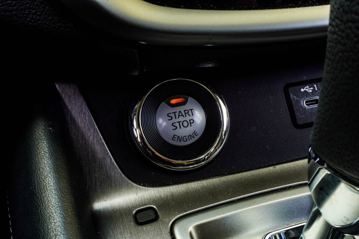 Used 2022 Nissan Murano SL w/ SL Moonroof Package FWD image 23