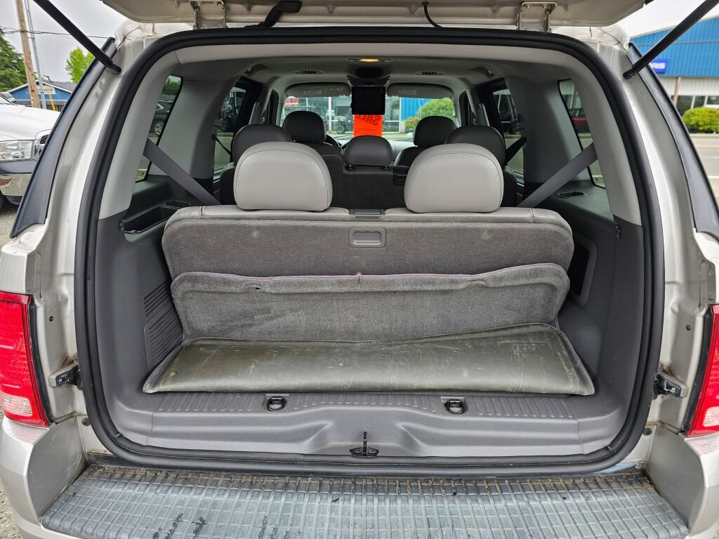 Used 2004 Ford Explorer XLT AWD/4WD image 20