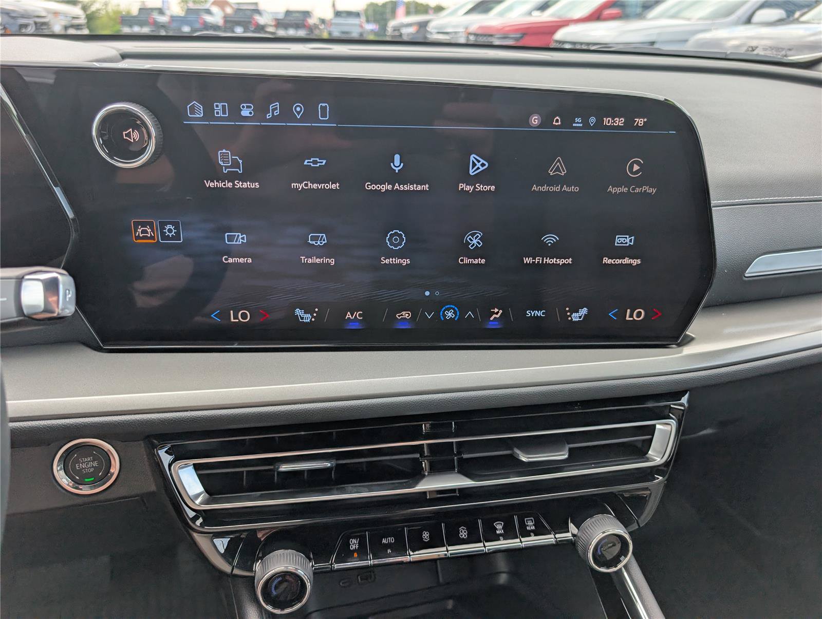 New 2027 Chevrolet Traverse LT w/ Driver Confidence Package AWD/4WD image 24