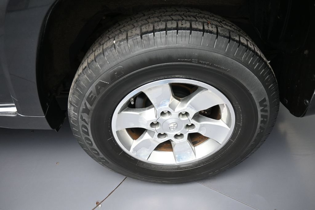 Used 2011 Toyota 4Runner SR5 w/ Premium Pkg w/Leather AWD/4WD image 15