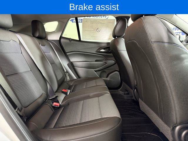 New 2026 Chevrolet Trax LT w/ LPO, Blackout Package image 18