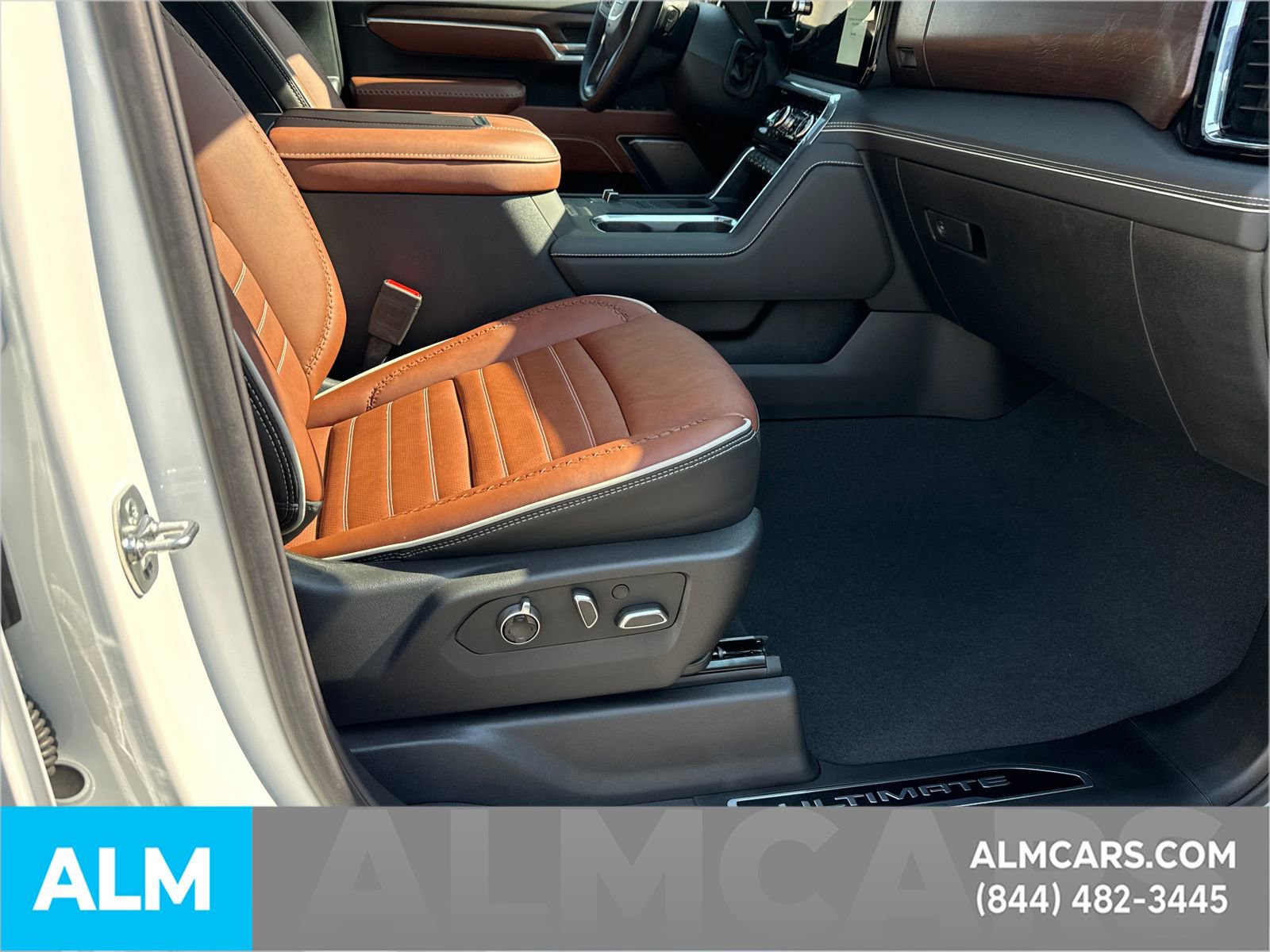 Used 2025 GMC Sierra 3500 Denali Ultimate image 16