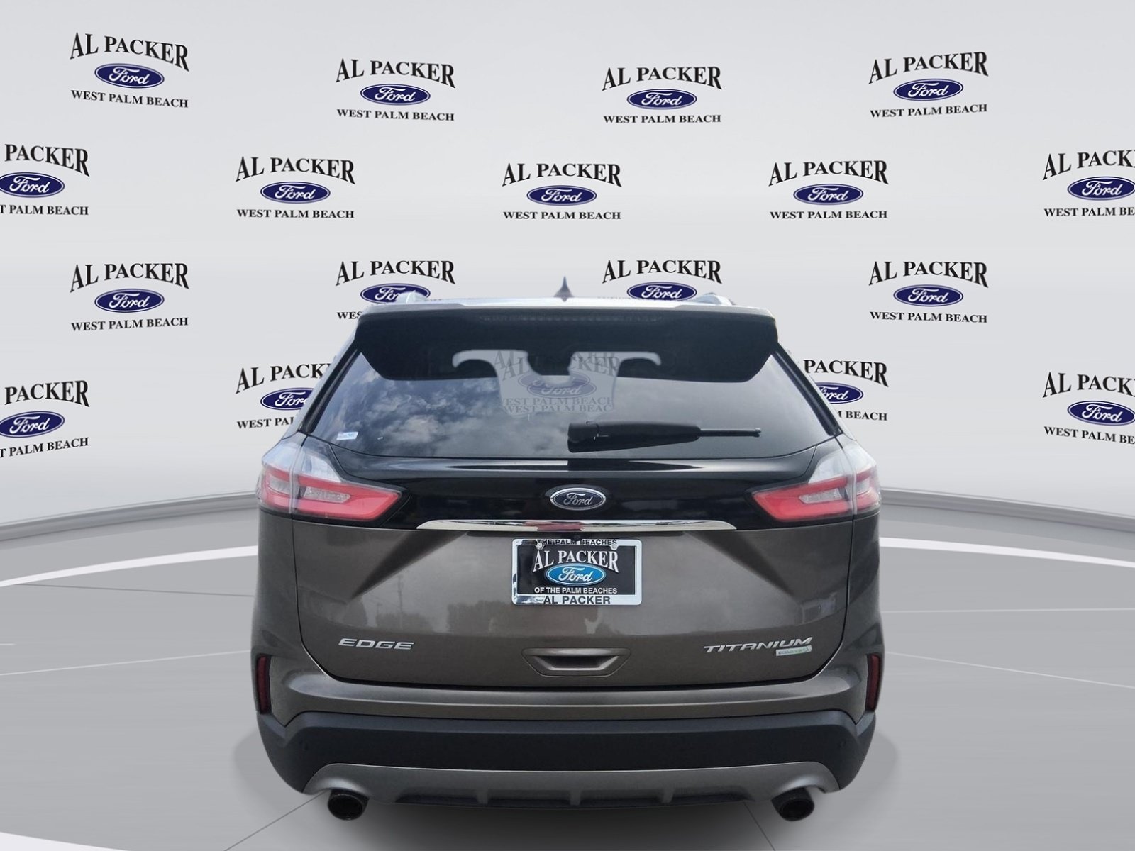 Used 2019 Ford Edge Titanium FWD image 5