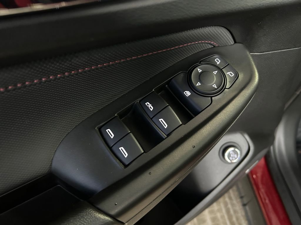 Used 2023 Chevrolet TrailBlazer RS w/ Sun and Liftgate Package image 23