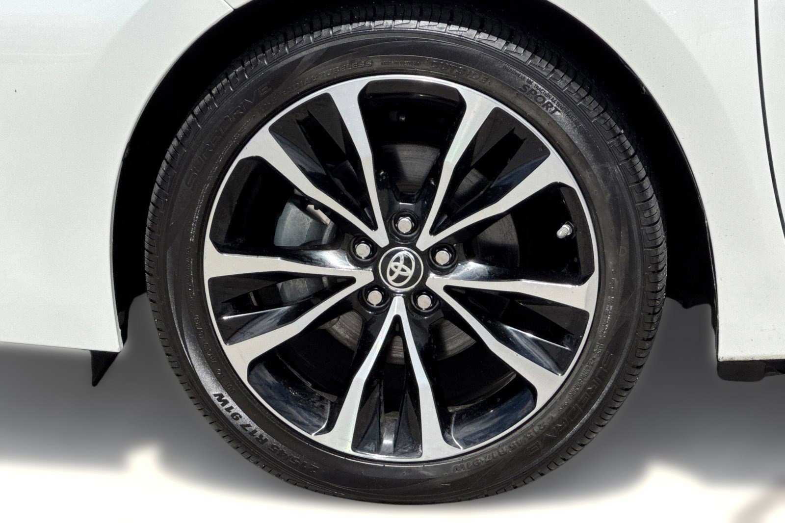 Used 2019 Toyota Corolla SE w/ Carpet Mat Package (TMS) FWD image 10