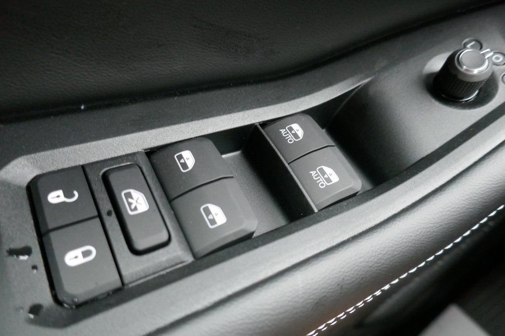 New 2025 Jeep Grand Cherokee L Limited image 16