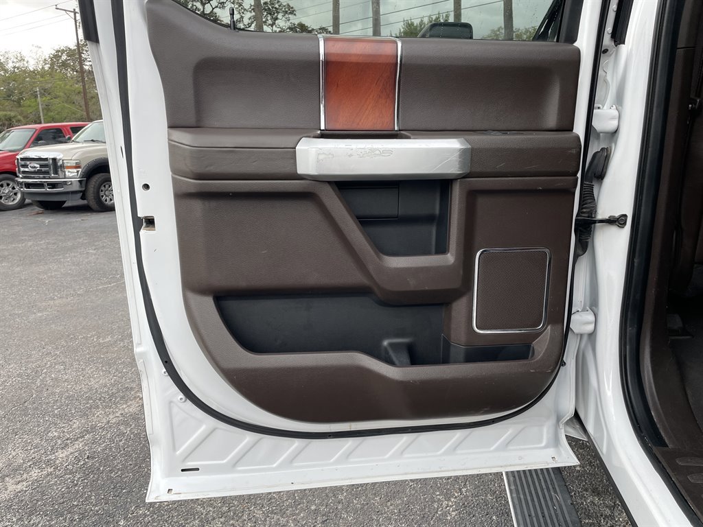 Used 2020 Ford F350 King Ranch w/ King Ranch Ultimate Package AWD/4WD image 46