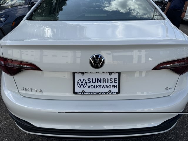 Used 2023 Volkswagen Jetta SE w/ Black Wheel Package FWD image 40