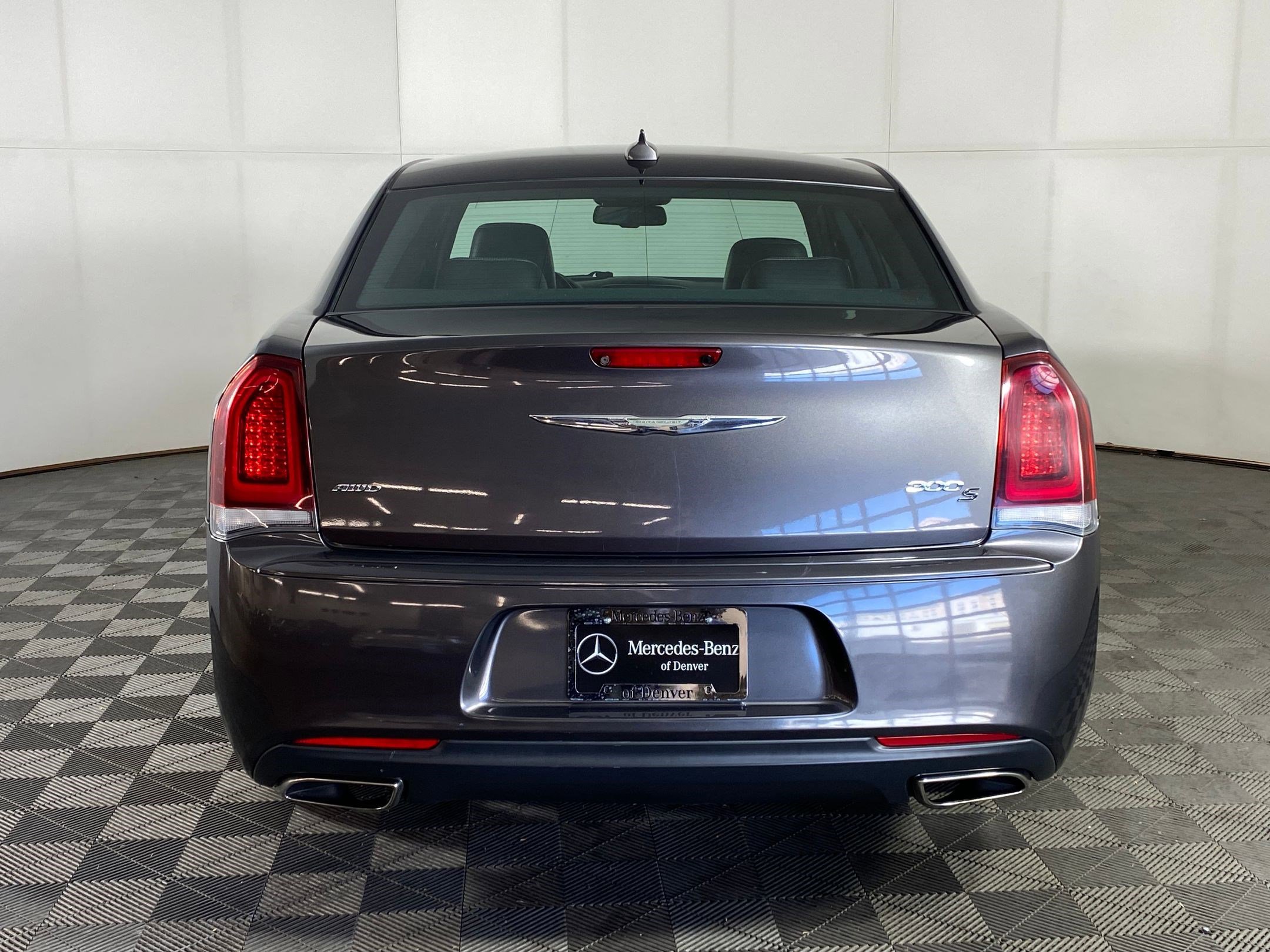 Used 2019 Chrysler 300 S image 10