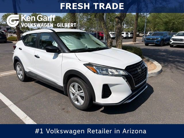 Used 2024 Nissan Kicks S FWD image 1