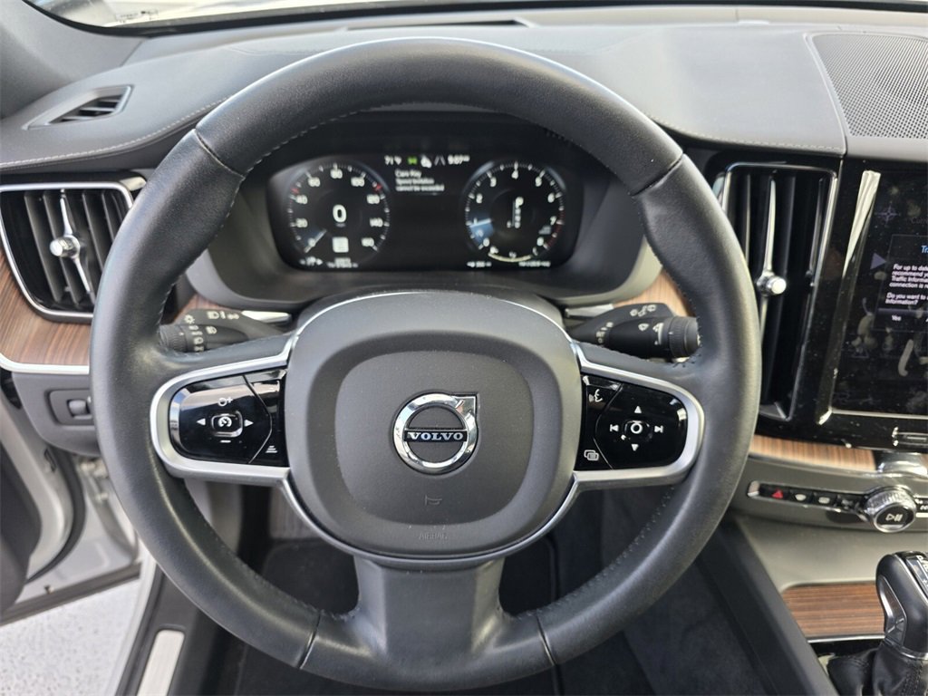 Used 2021 Volvo XC60 T6 Inscription w/ Protection Package Premier image 18