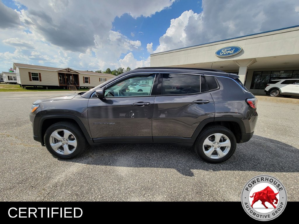Used 2019 Jeep Compass Latitude w/ Popular Equipment Group AWD/4WD image 2
