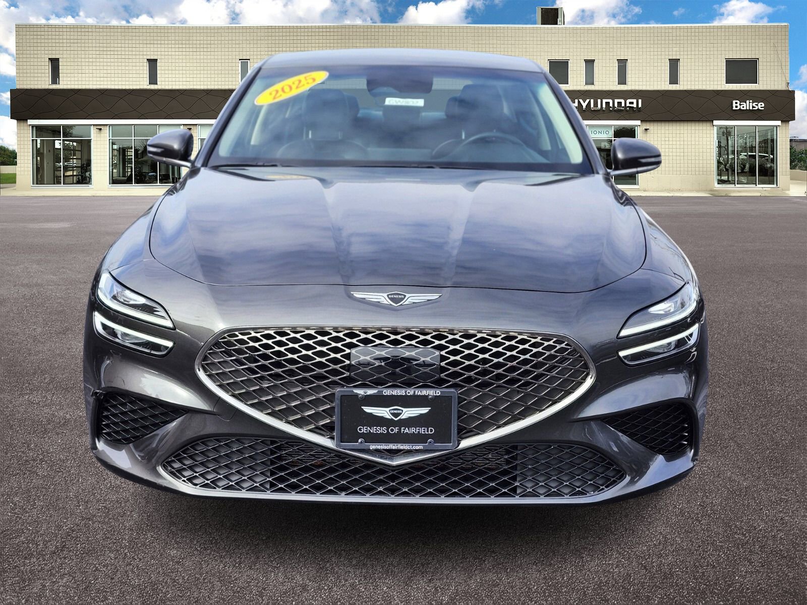 Used 2025 Genesis G70 2.5T image 8