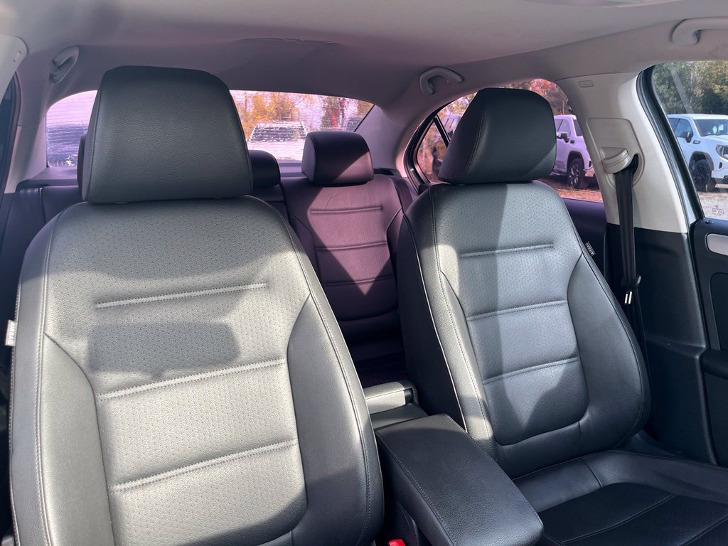 Used 2013 Volkswagen Jetta SE FWD image 35