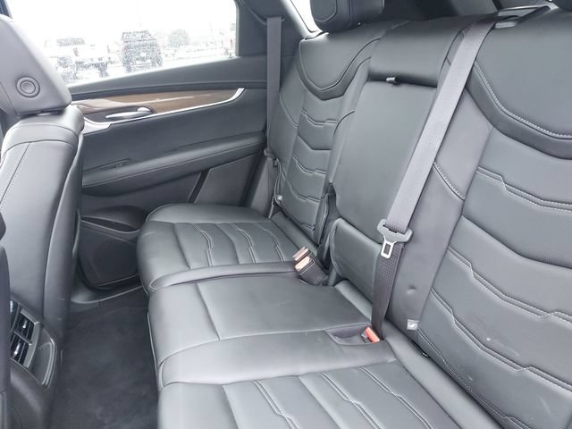 Used 2024 Cadillac XT5 Sportv w/ LPO, Red Accent Package AWD/4WD image 29