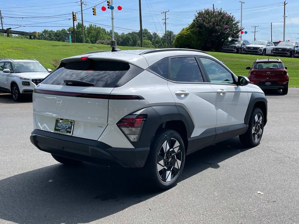 New 2025 Hyundai Kona SEL image 7