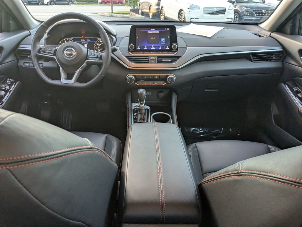 Used 2025 Nissan Altima 2.5 SR image 27