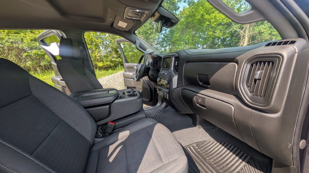 Used 2023 Chevrolet Silverado 1500 Custom AWD/4WD image 20