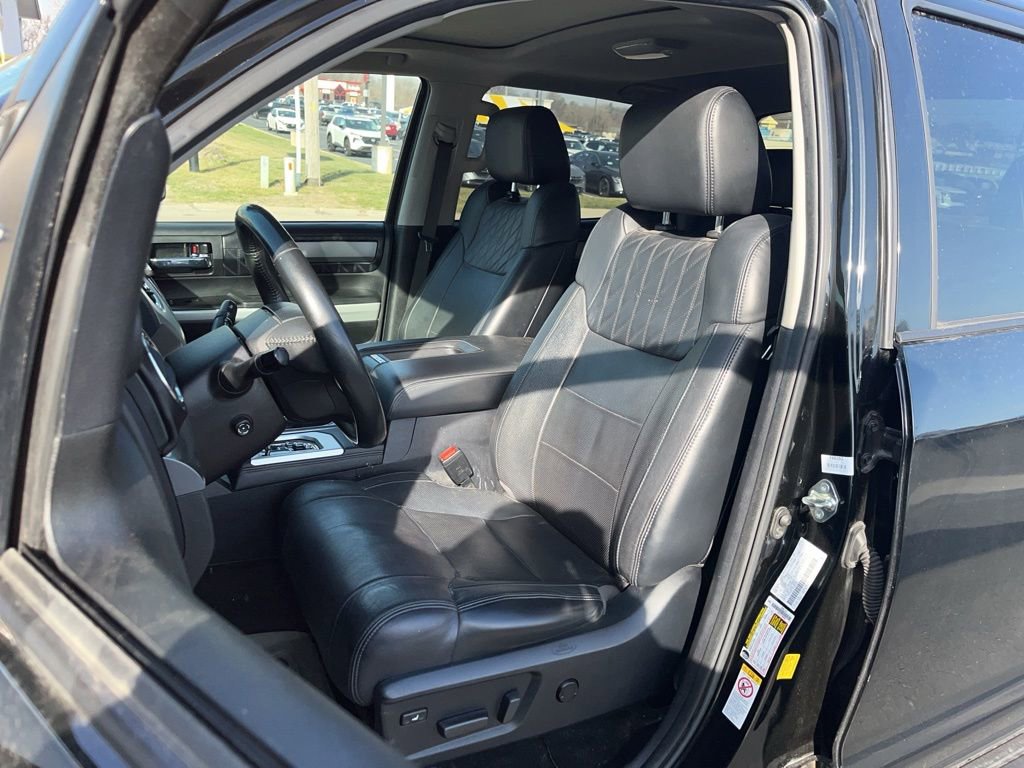 Used 2019 Toyota Tundra Platinum image 22
