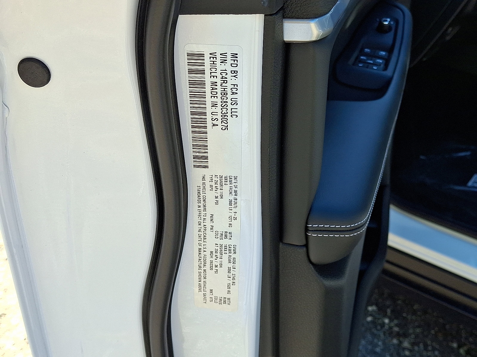 New 2025 Jeep Grand Cherokee Limited image 15