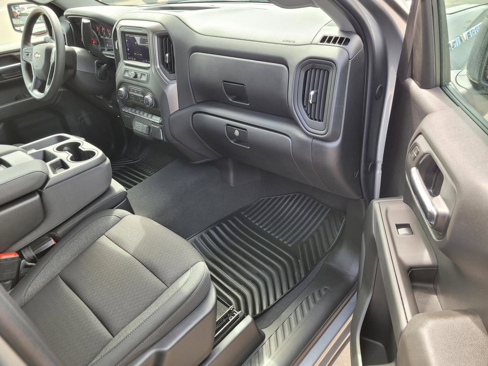 New 2026 Chevrolet Silverado 1500 Custom RWD image 6