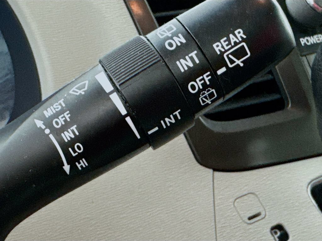 Used 2013 Toyota Sienna XLE FWD image 14
