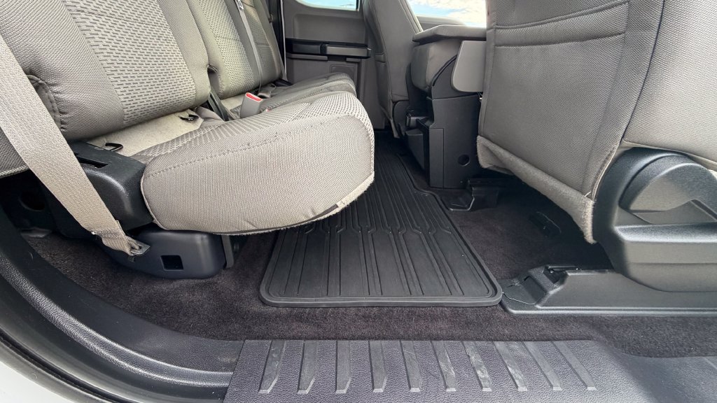 Used 2015 Ford F150 XLT w/ Equipment Group 301A Mid AWD/4WD image 15